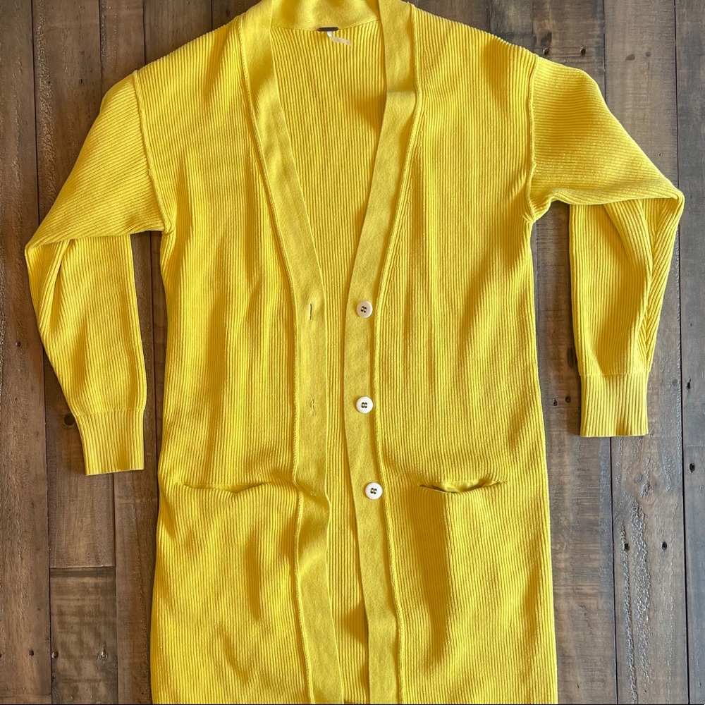 🖤Free People | Cozy Yellow Cardigan!